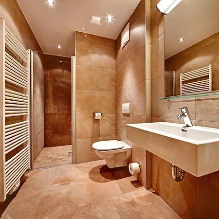 Mountain Estate Aparthotel 4*